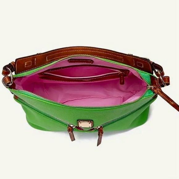 NWOT~ Gorgeous brightly colored Tote/ Shoulder/ Handbag, Multi Pocket Bag - Picture 3 of 8